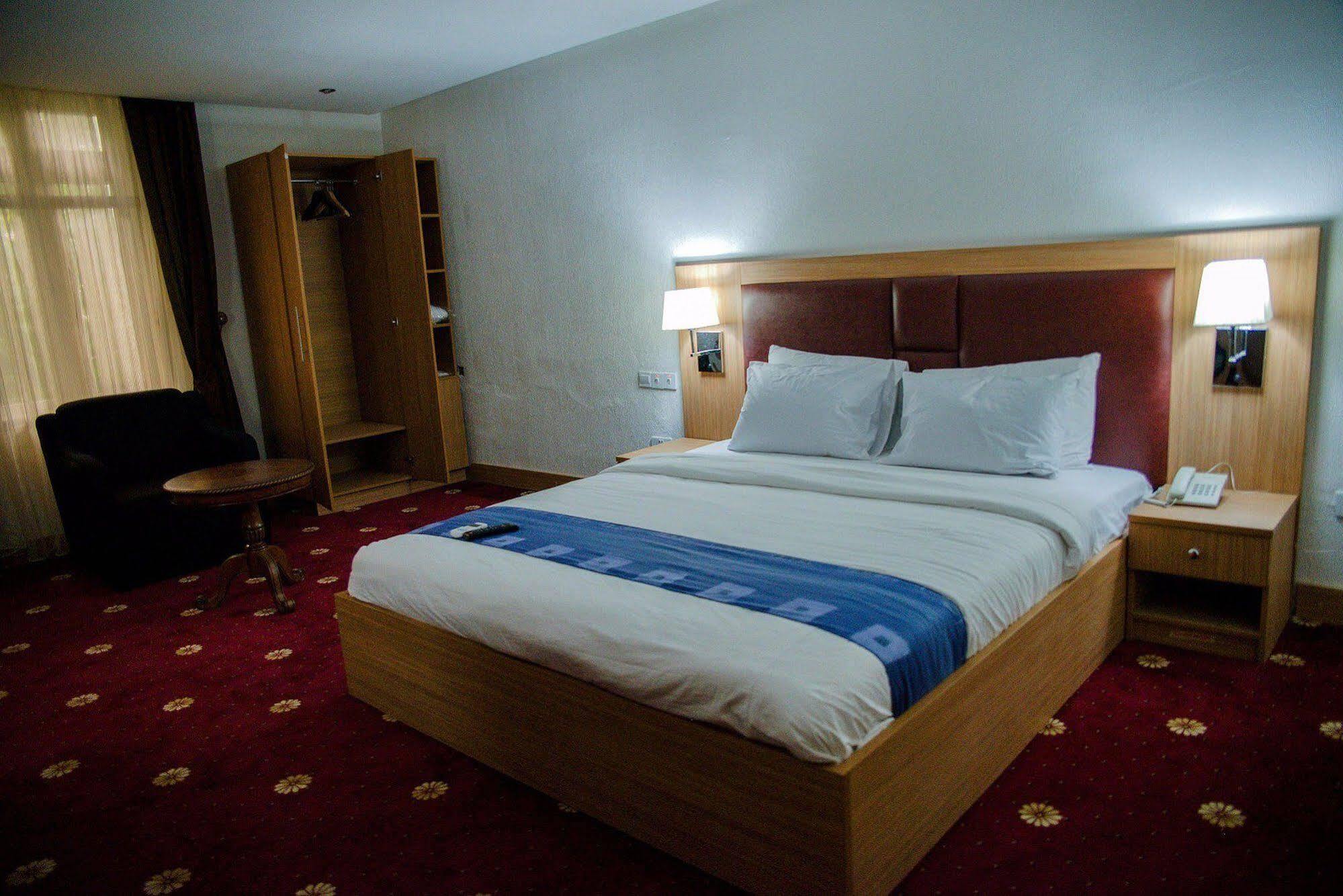Cubana Suites Mobushipe Экстерьер фото